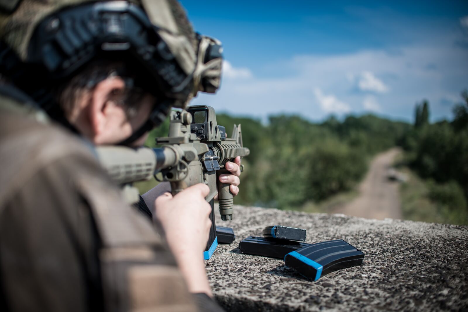 Nikon D800 sample photo. Soldier, the war, the photography