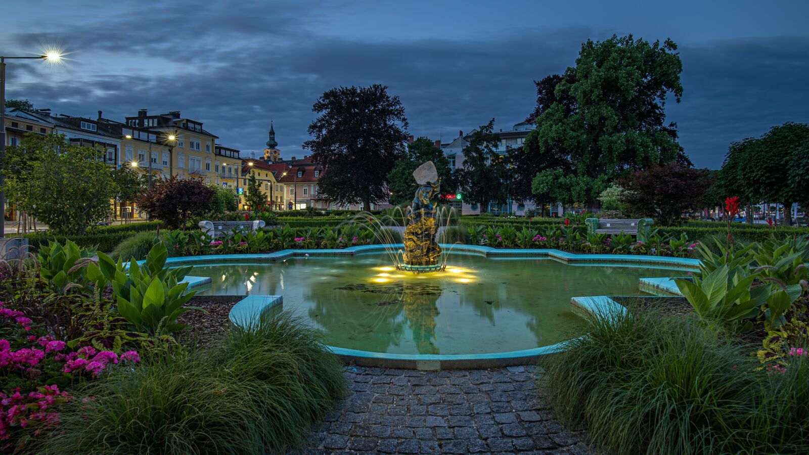 Nikon D850 sample photo. Fountain, source, drink photography