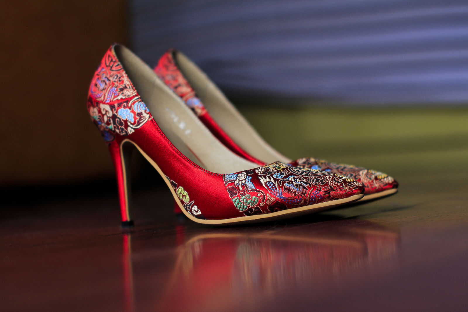 Canon 50mm sample photo. China, shoes photography