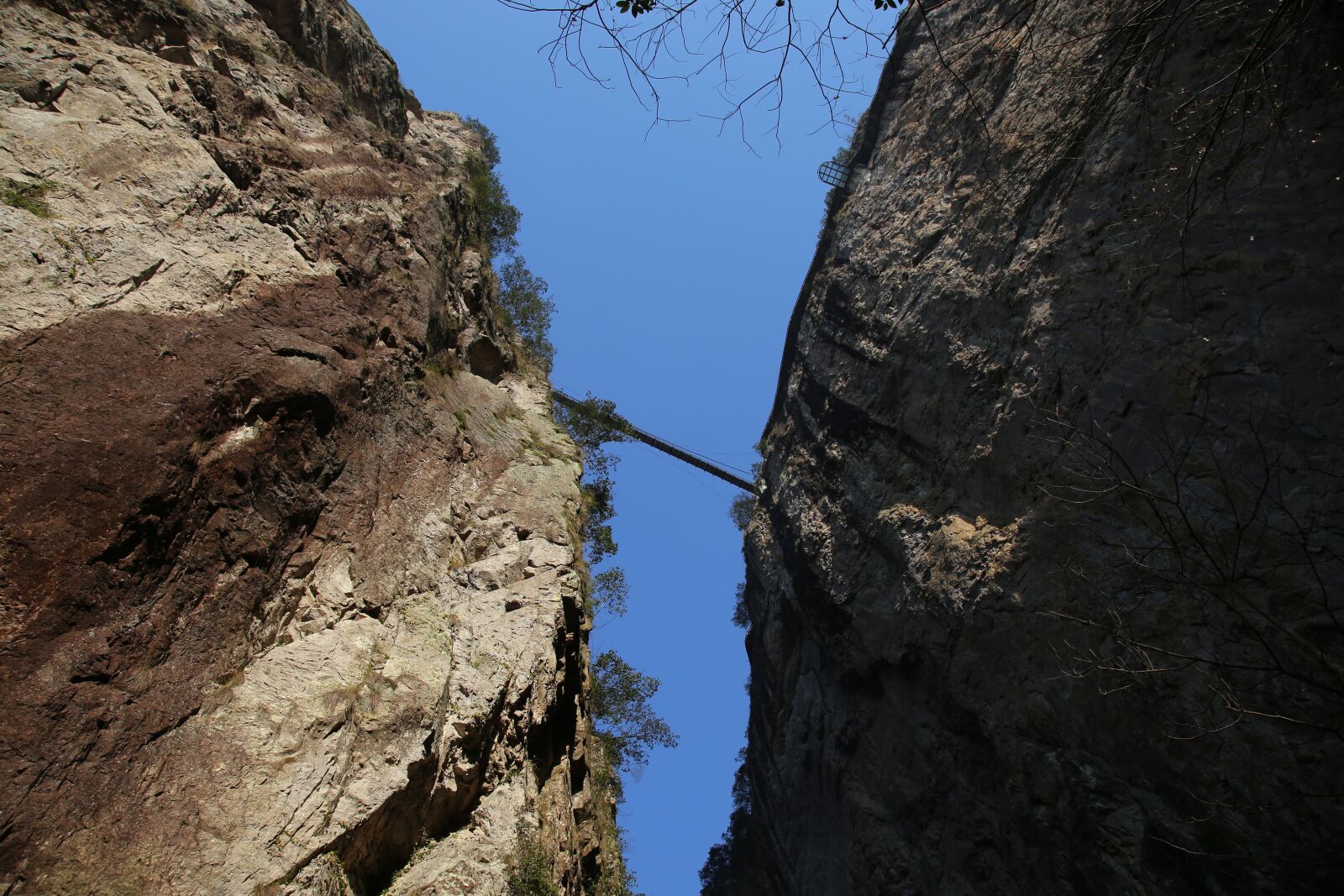 Canon EOS 6D + Canon EF 24-105mm F4L IS USM sample photo. Cliff, nature, outdoor photography