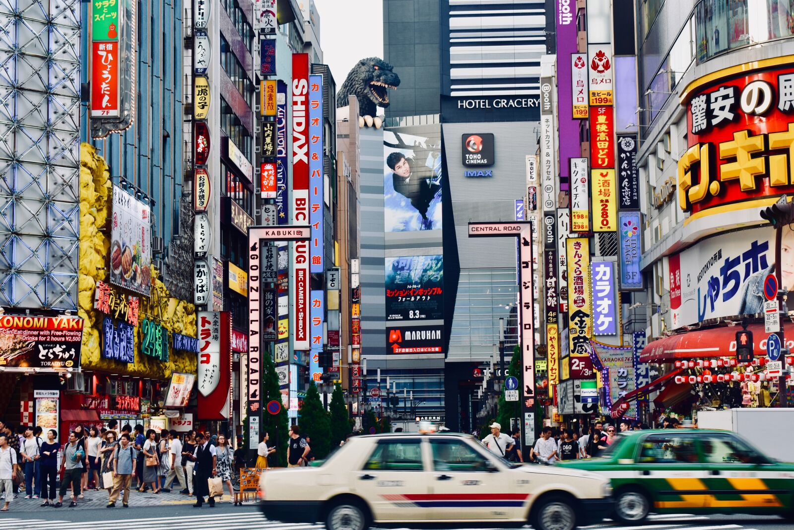Nikon D3400 sample photo. Shinjuku, tokyo, japan photography