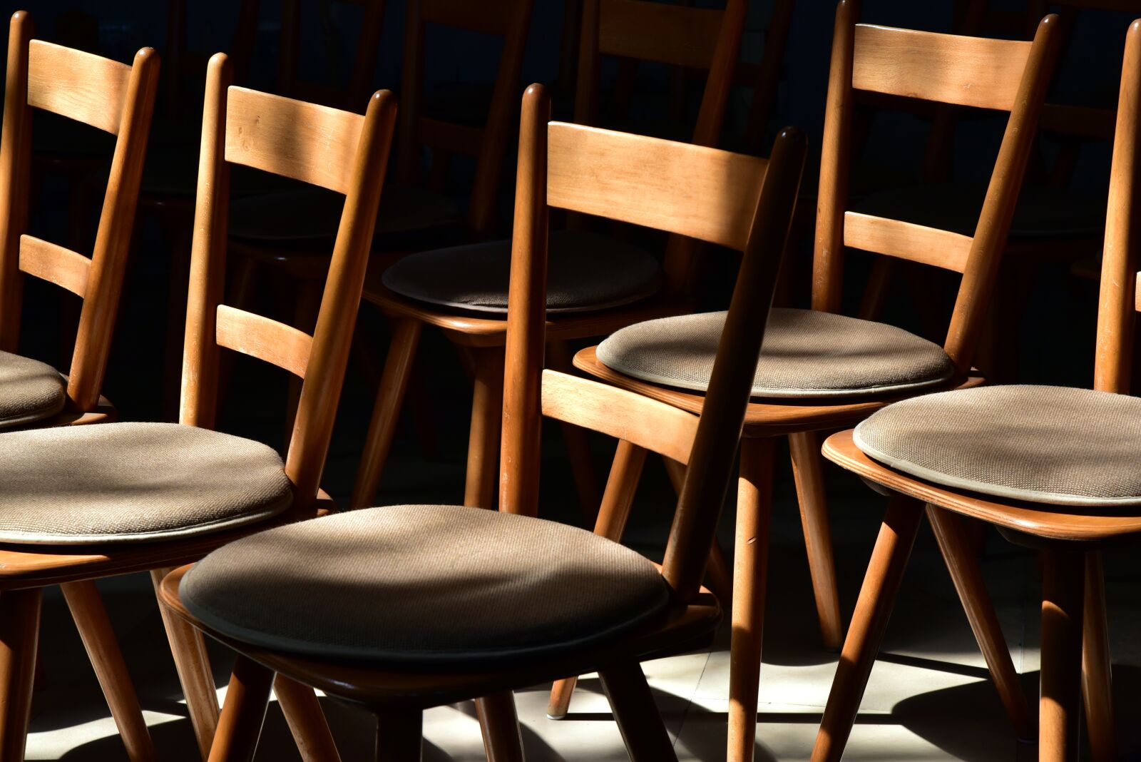 Nikon D750 sample photo. Chairs, wood chairs, sit photography