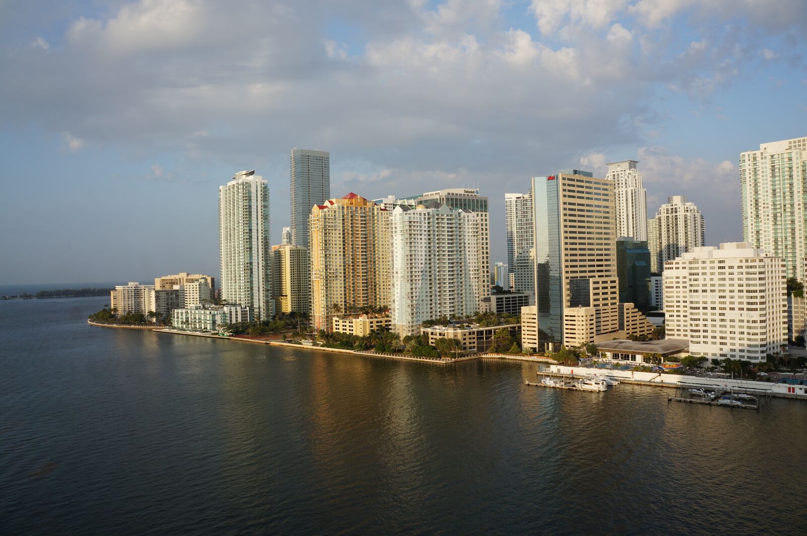 Sony Alpha NEX-5N sample photo. City, miami, sky photography