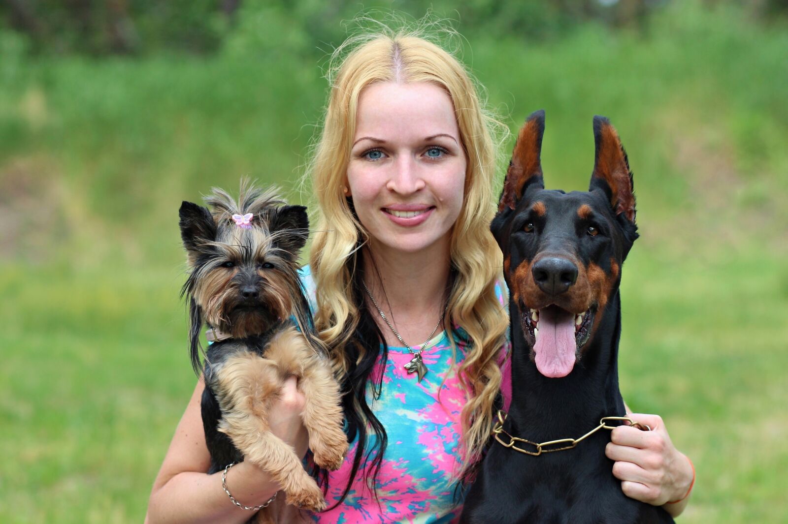 Canon EOS 600D (Rebel EOS T3i / EOS Kiss X5) sample photo. Doberman, dogs, friendship photography