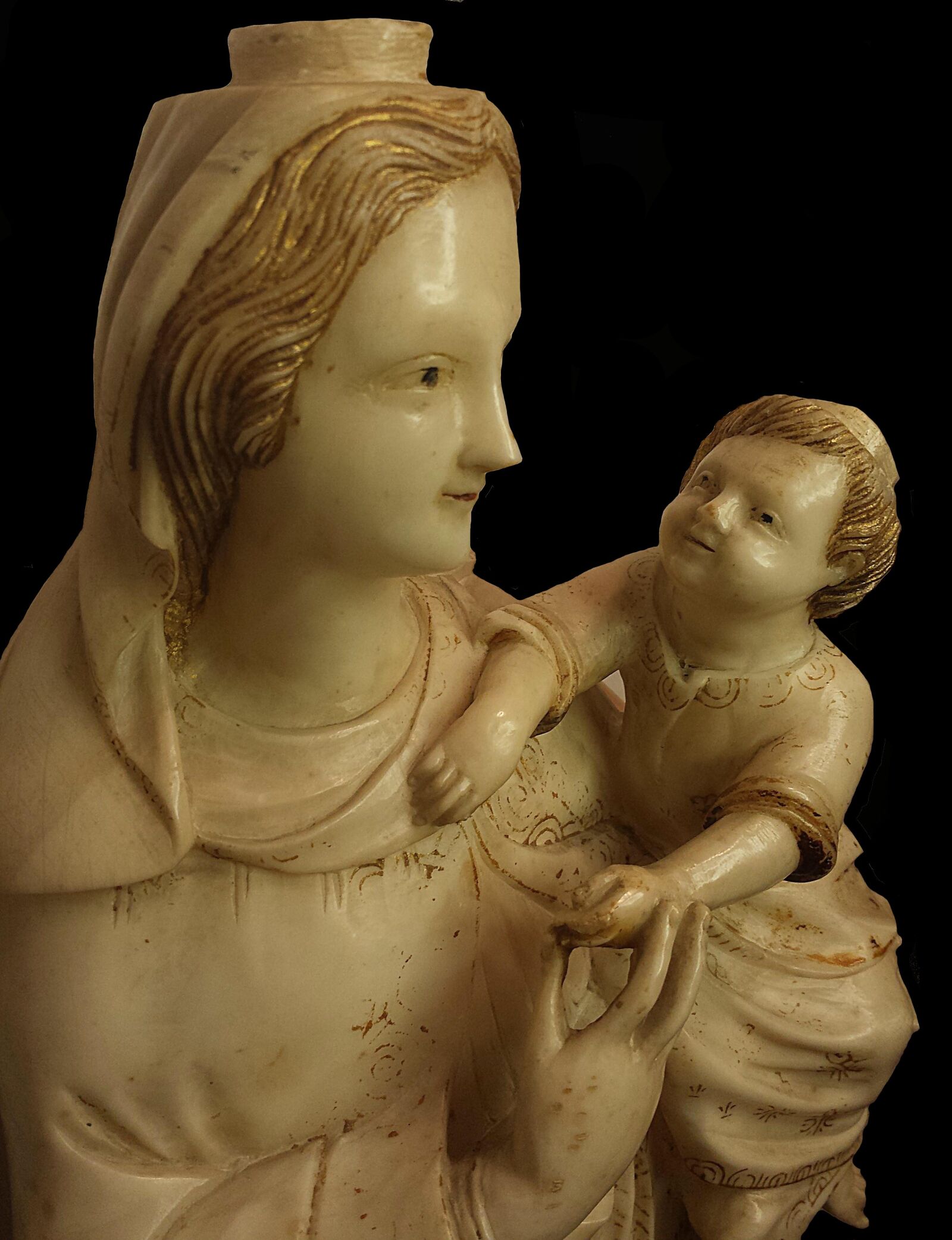 Samsung Galaxy S4 sample photo. Virgin, sculpture, polychrome photography