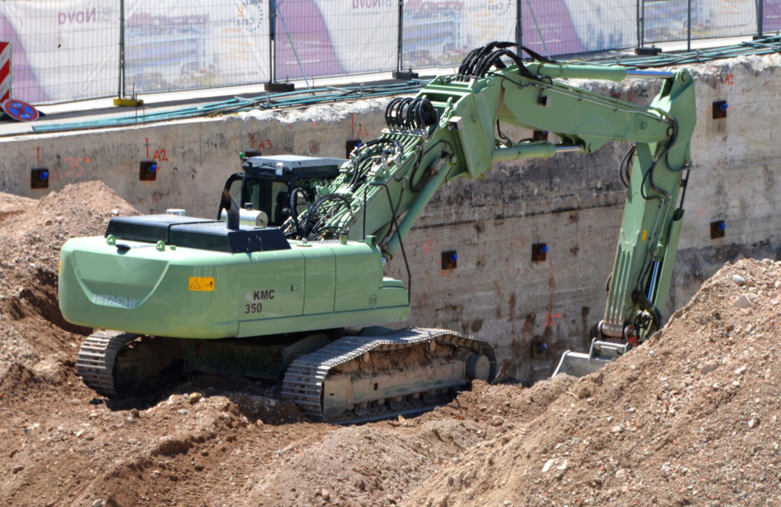 Nikon D3200 sample photo. Excavators, excavator driver, heavy photography