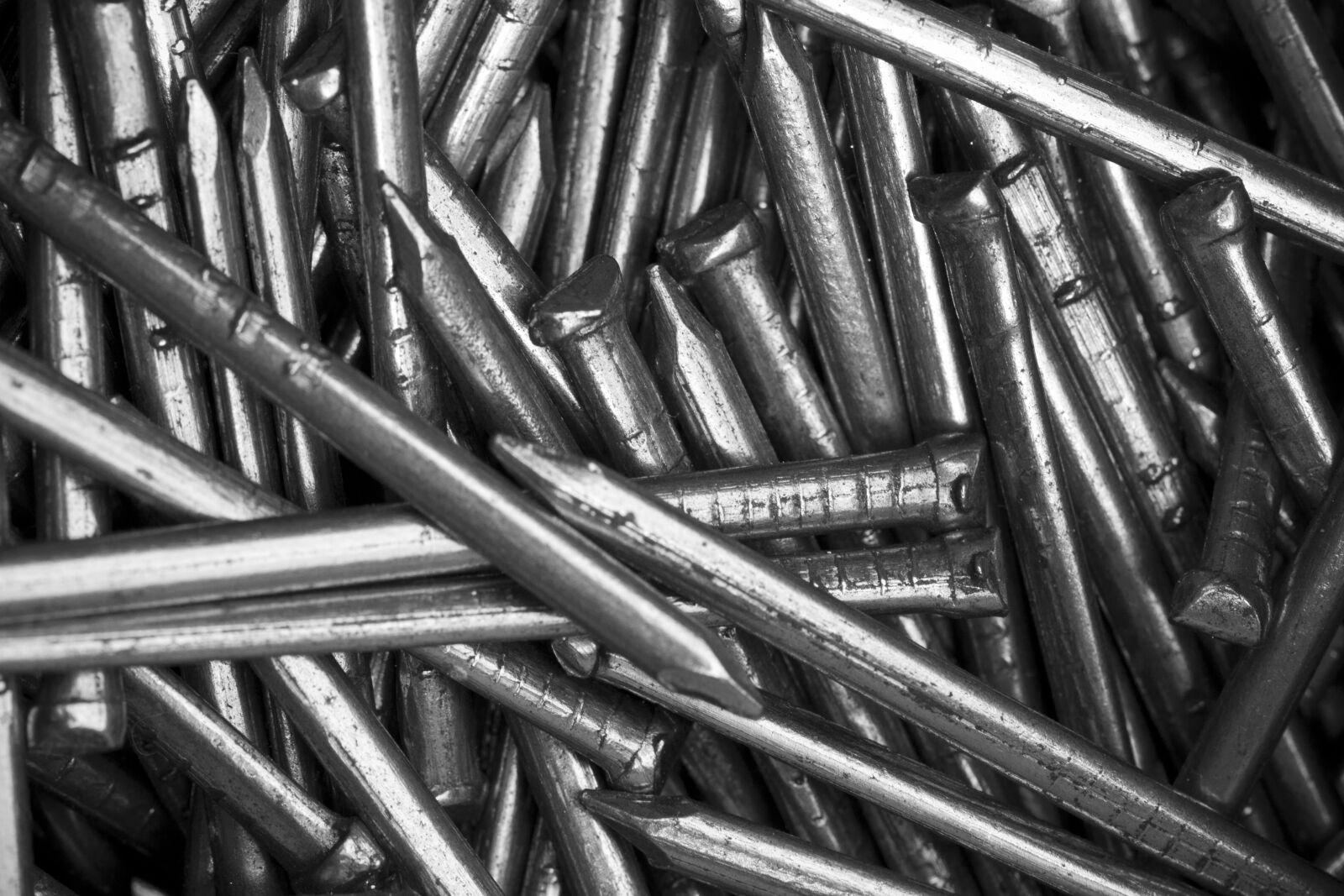 Canon EF 100mm F2.8L Macro IS USM sample photo. Nails, metal, metallic photography