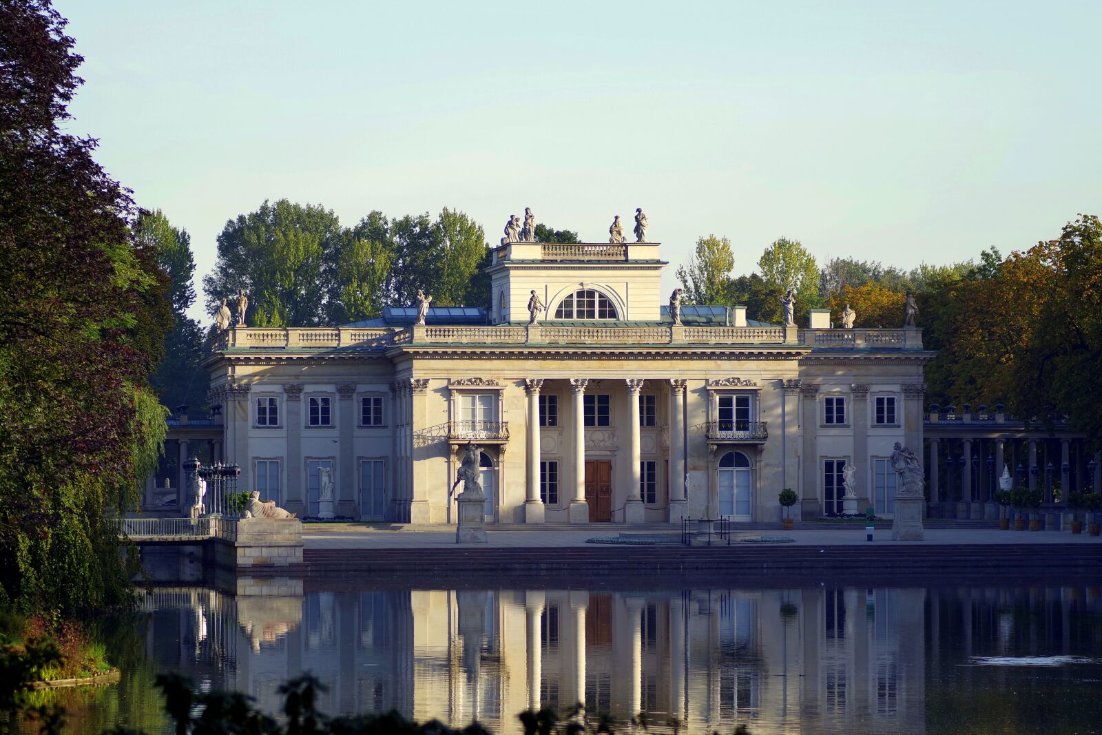 Pentax K-S2 sample photo. Royal bathroom, warsaw, monument photography