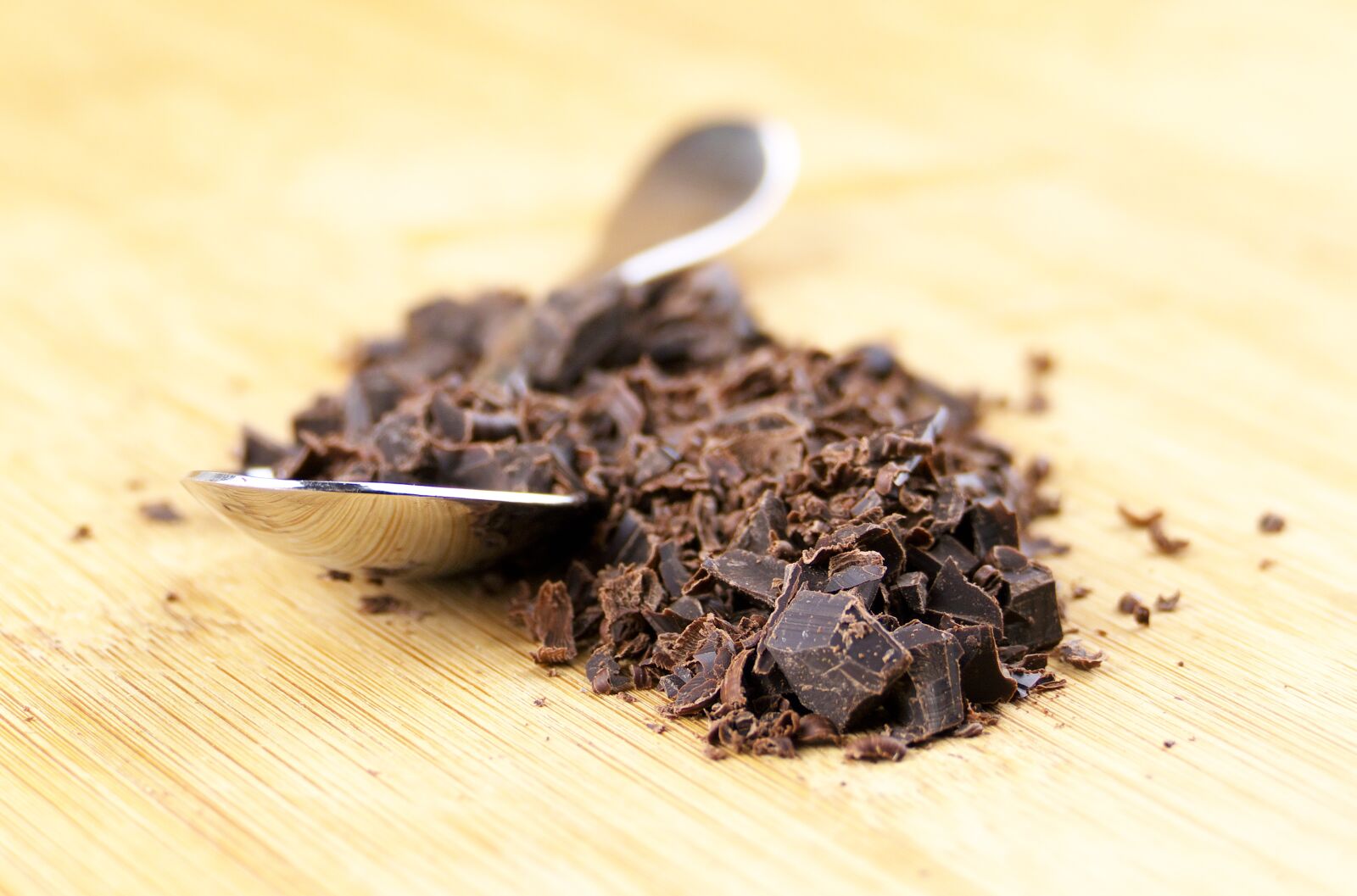 Panasonic Lumix DMC-FZ1000 sample photo. Chocolate, grated chocolate, cocoa photography