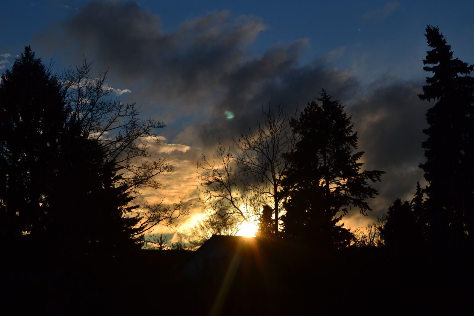 Nikon D3100 sample photo. Clouds, blue, grey photography