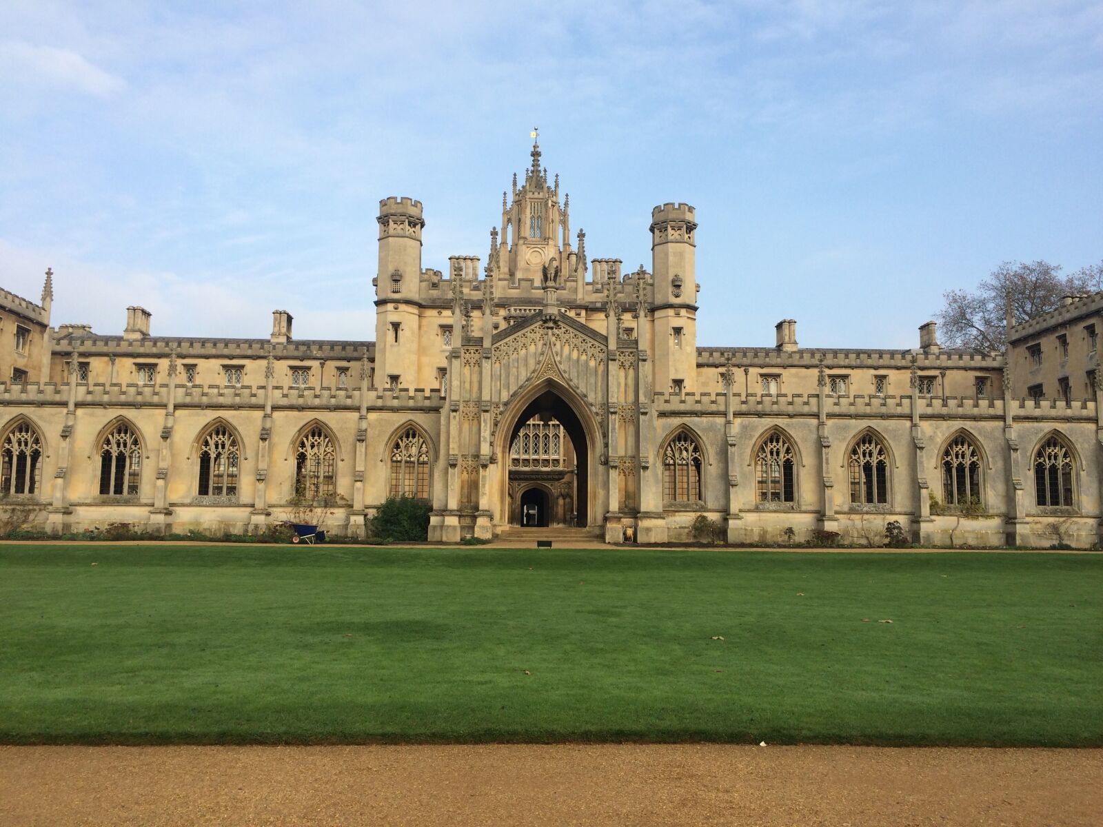 iPhone 5s back camera 4.15mm f/2.2 sample photo. University, cambridge, campus photography