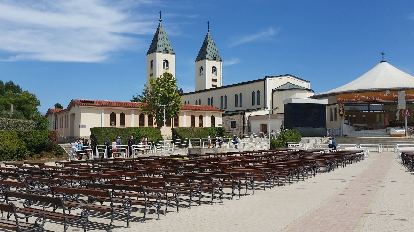 Samsung Galaxy S5 sample photo. Medjugorie, pilgrimage, church photography
