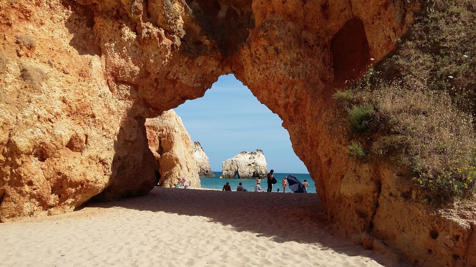 Samsung Galaxy A3 sample photo. Algarve, portugal, beach photography