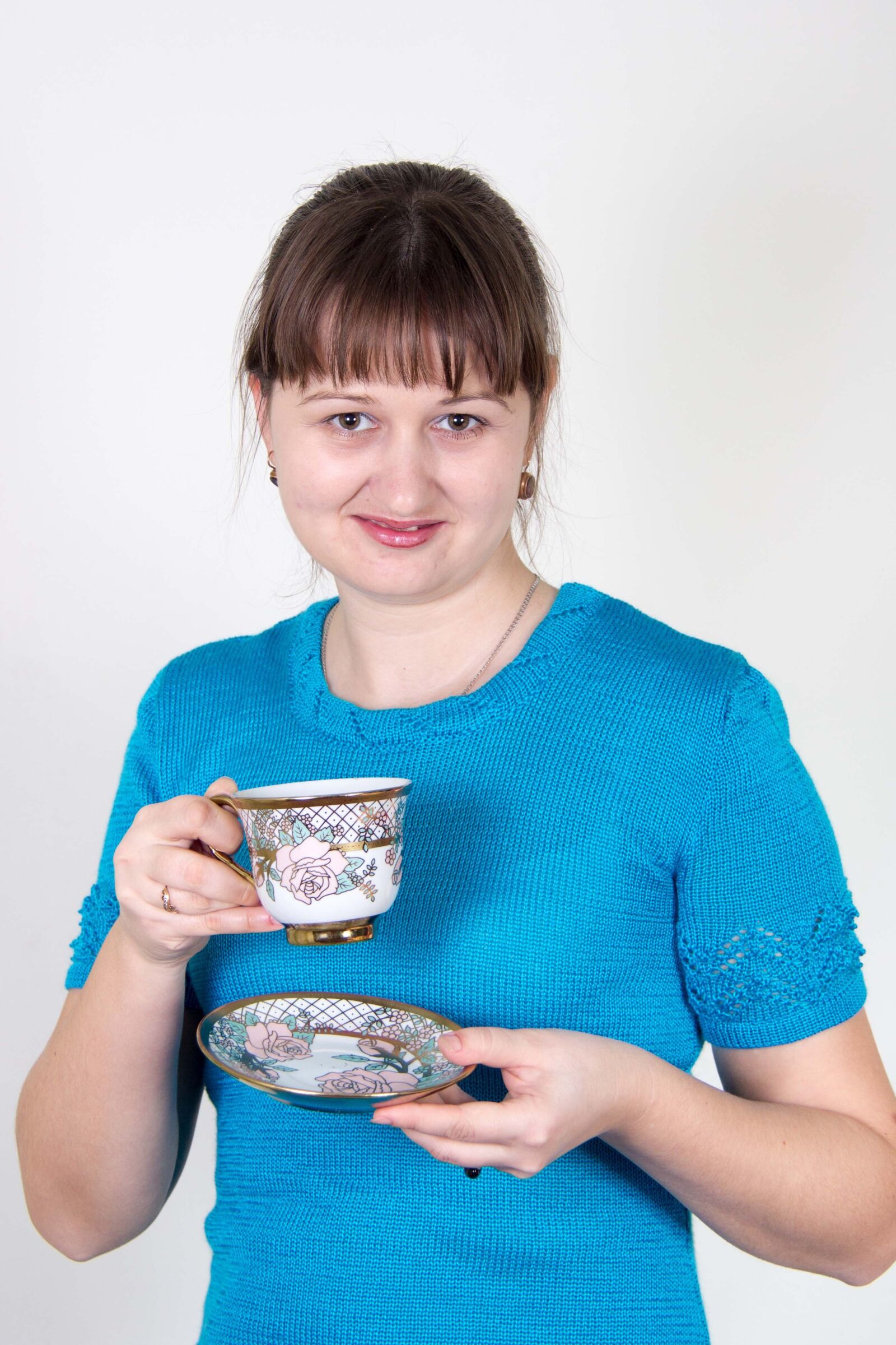 Canon EOS 600D (Rebel EOS T3i / EOS Kiss X5) sample photo. Girl, drinking, tea photography