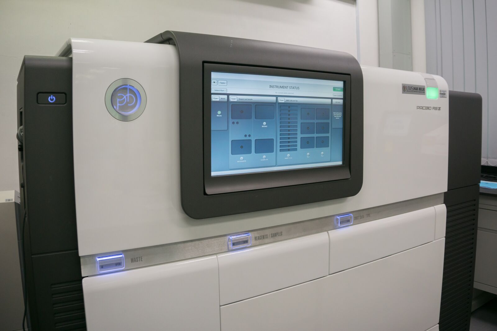 Sony a6000 sample photo. Genome sequencing facility, biotechnology photography