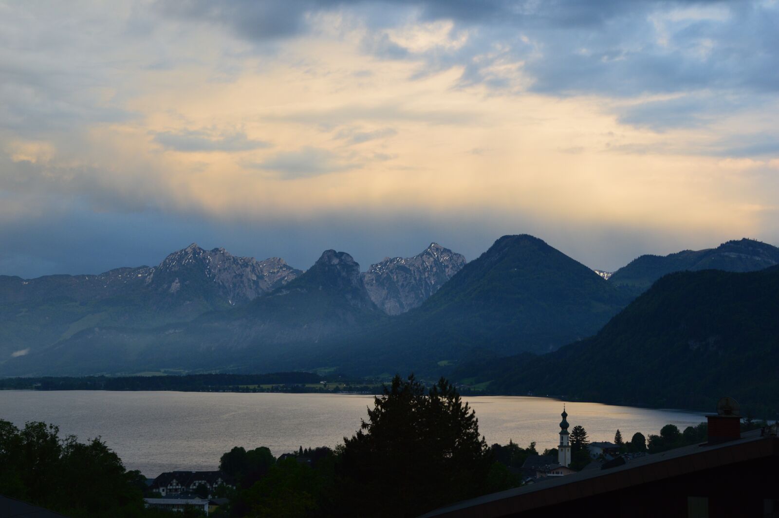 Nikon D3200 sample photo. Evening rest, lake wolfgang photography