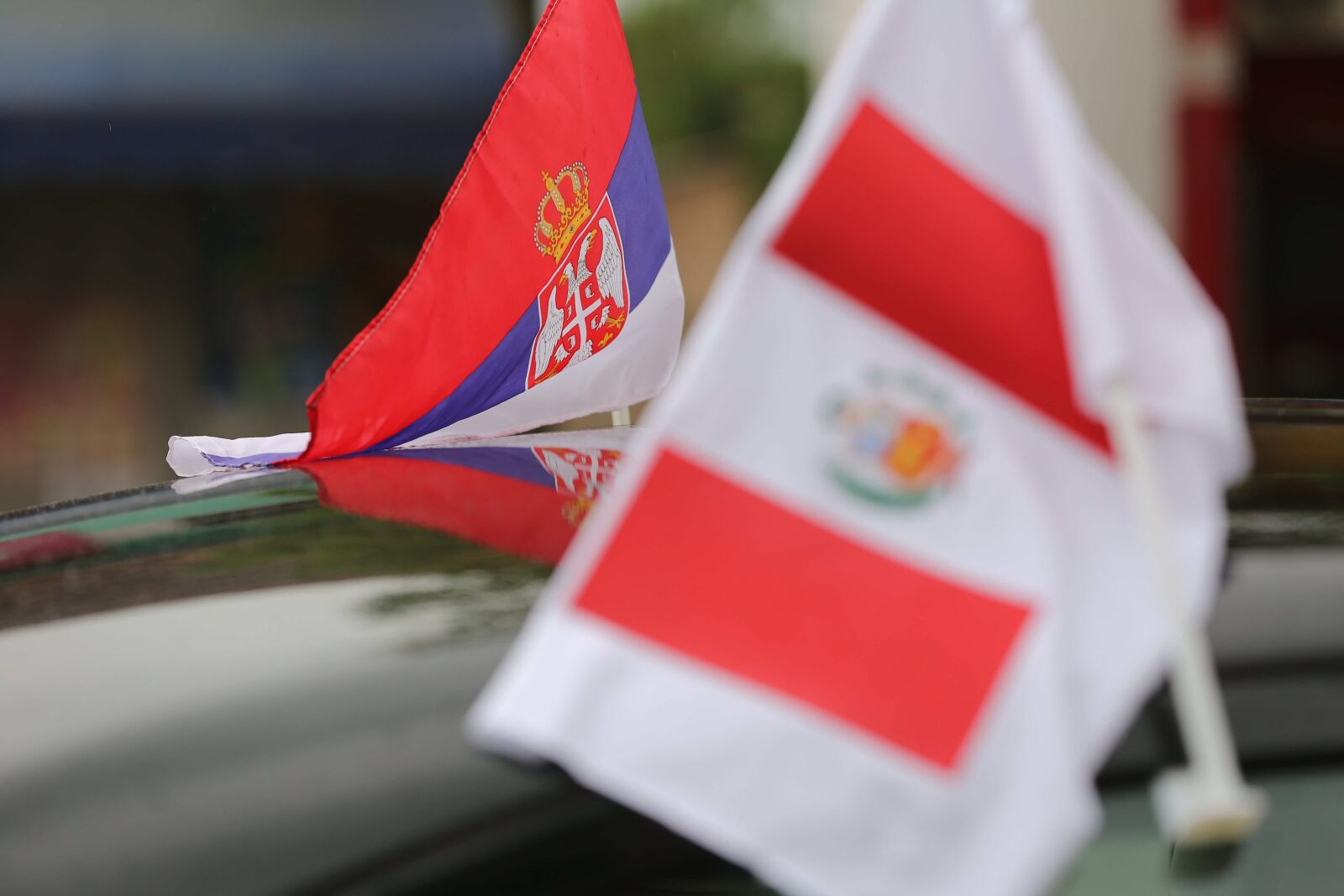 Canon EOS 5D Mark III sample photo. Serbia, flag, government, peru photography