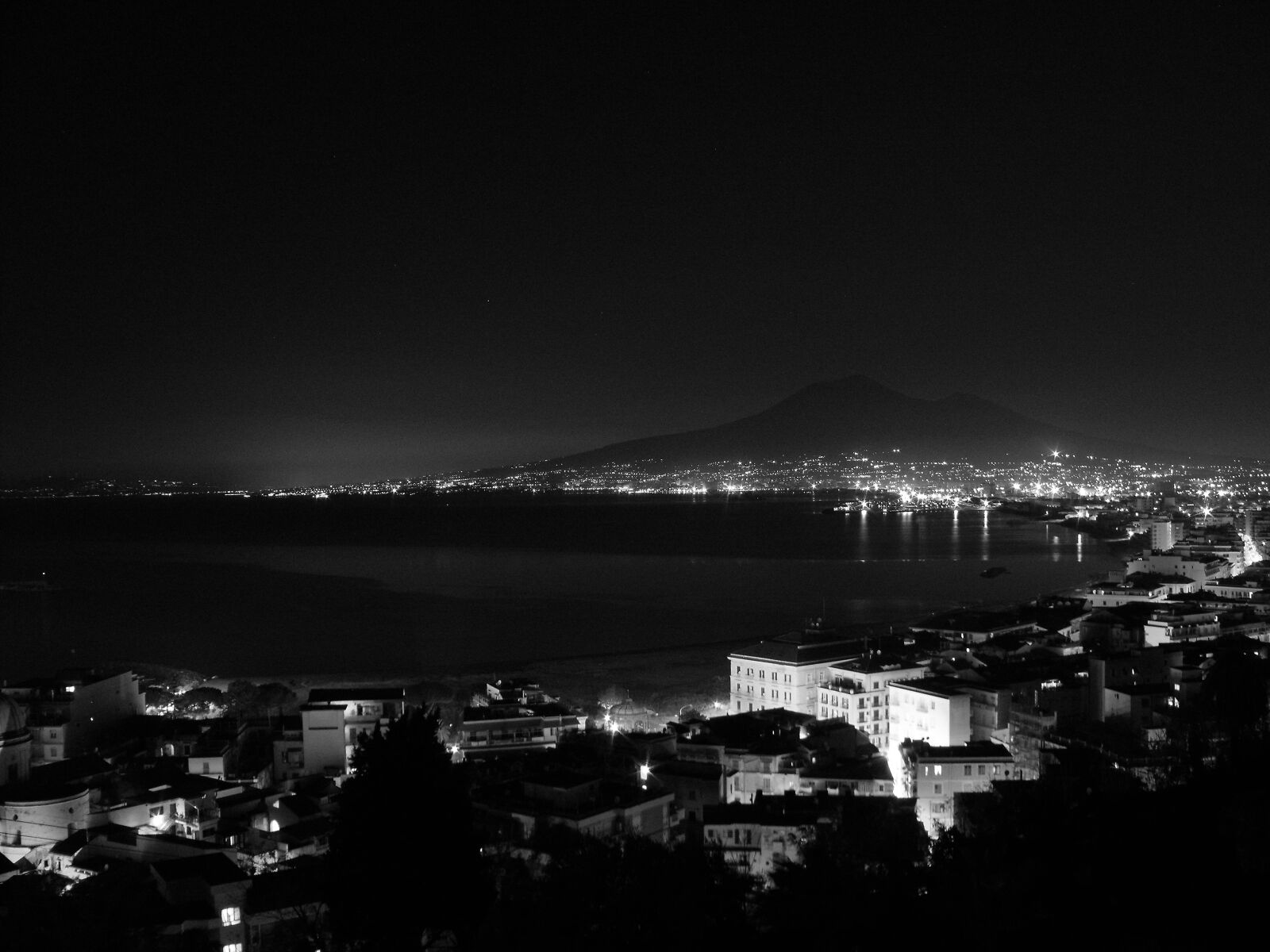 Fujifilm FinePix S1000fd sample photo. Castellammare di stabia, vesuvius photography