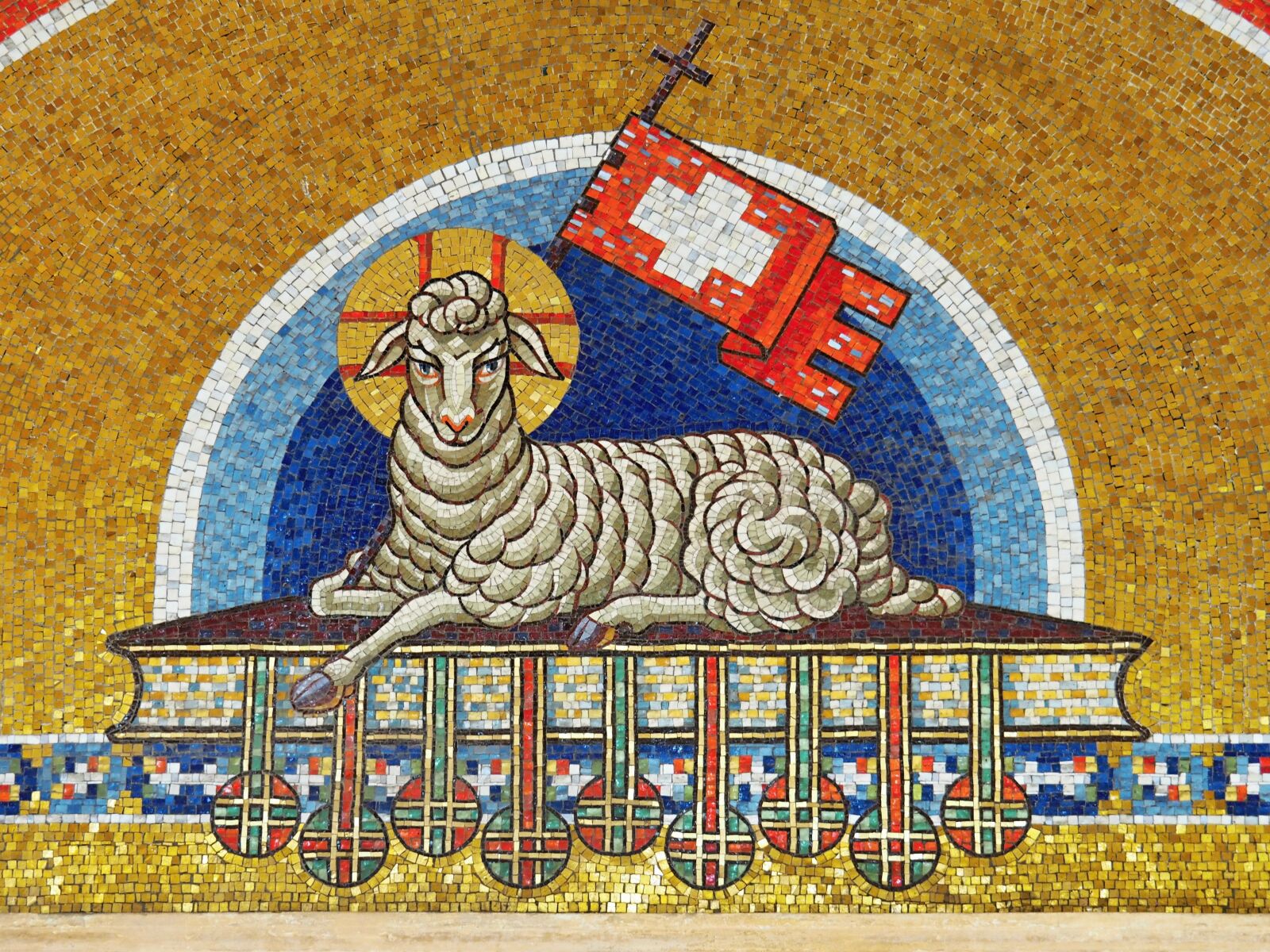 Olympus PEN E-PL7 sample photo. The lamb, jesus, easter photography
