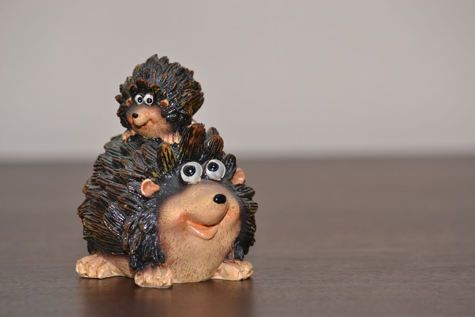 Nikon D3100 sample photo. Autumn, ceramic, figure, close photography