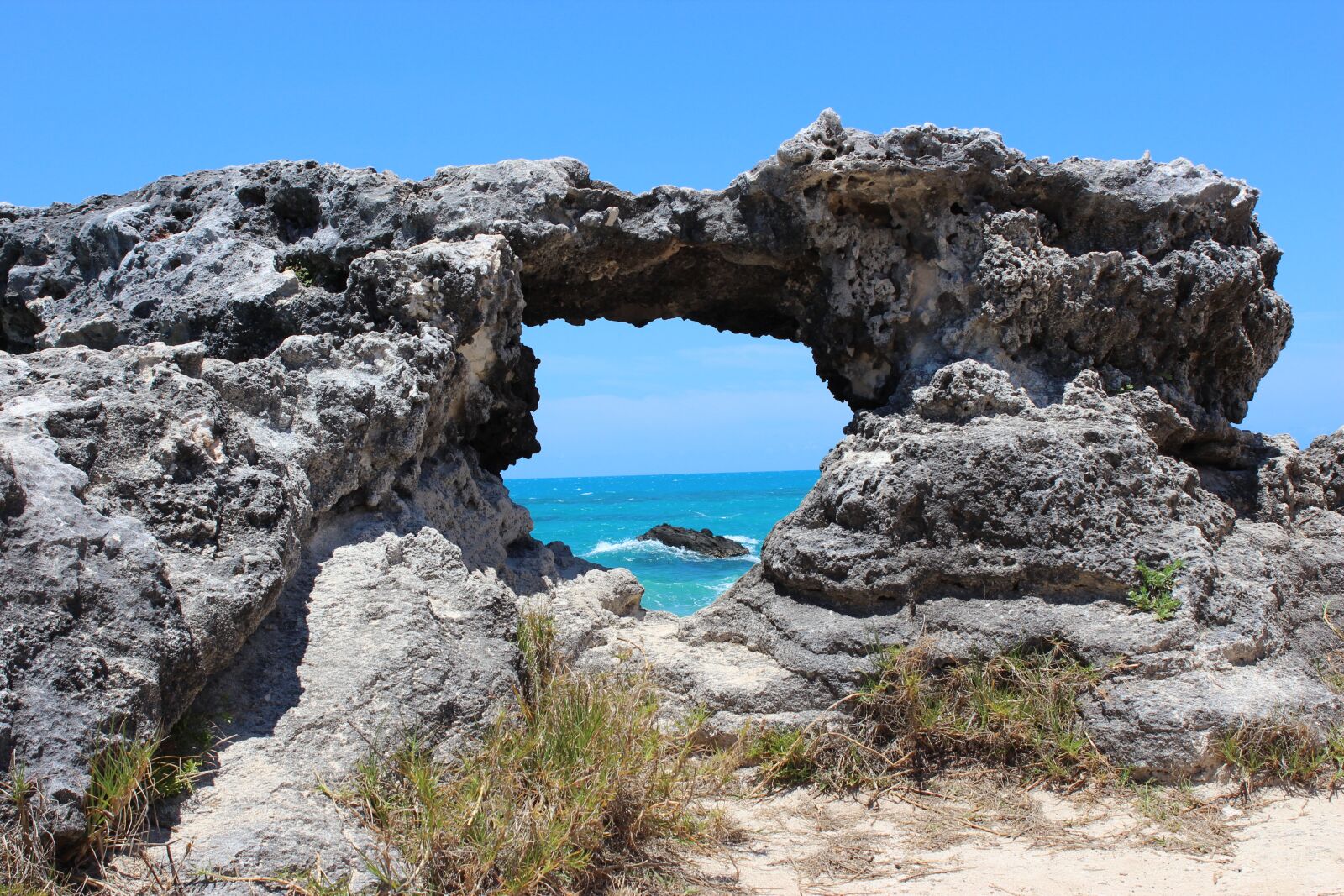 Canon EOS 600D (Rebel EOS T3i / EOS Kiss X5) sample photo. Bermuda, water, amazing photography