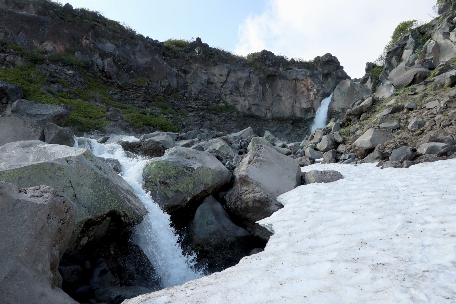 Canon PowerShot G1 X Mark III sample photo. Waterfall, mountains, canyon photography