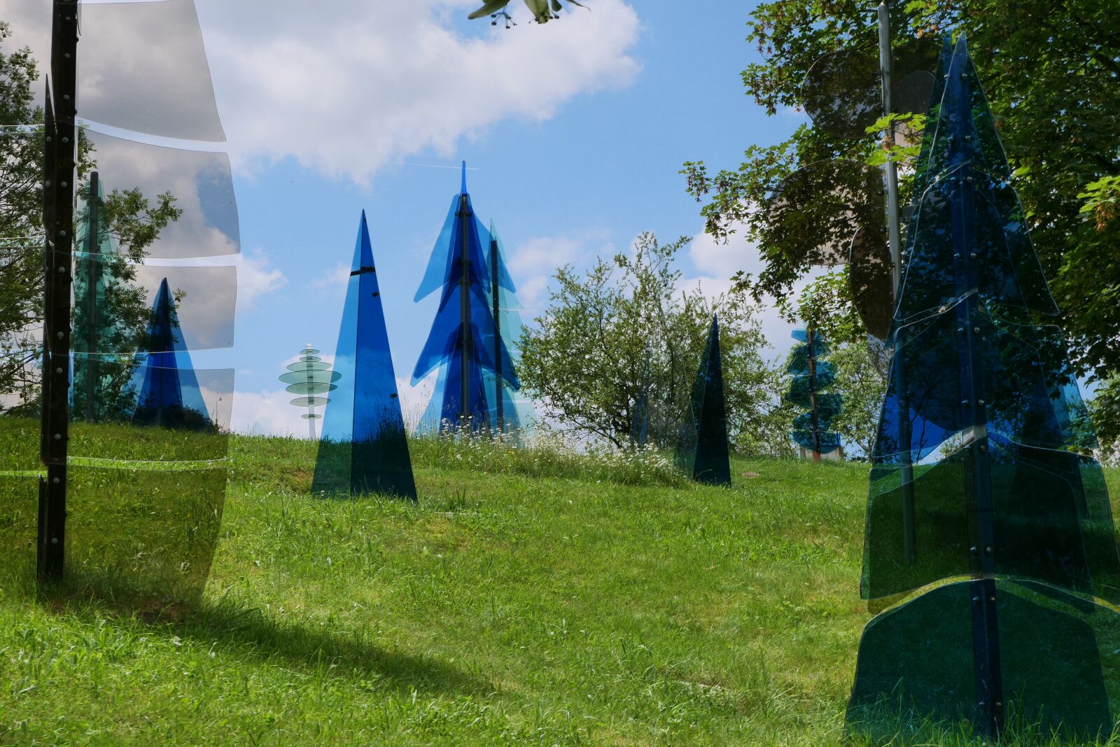 Panasonic Lumix DC-G9 sample photo. Glass, glass sculpture, art photography