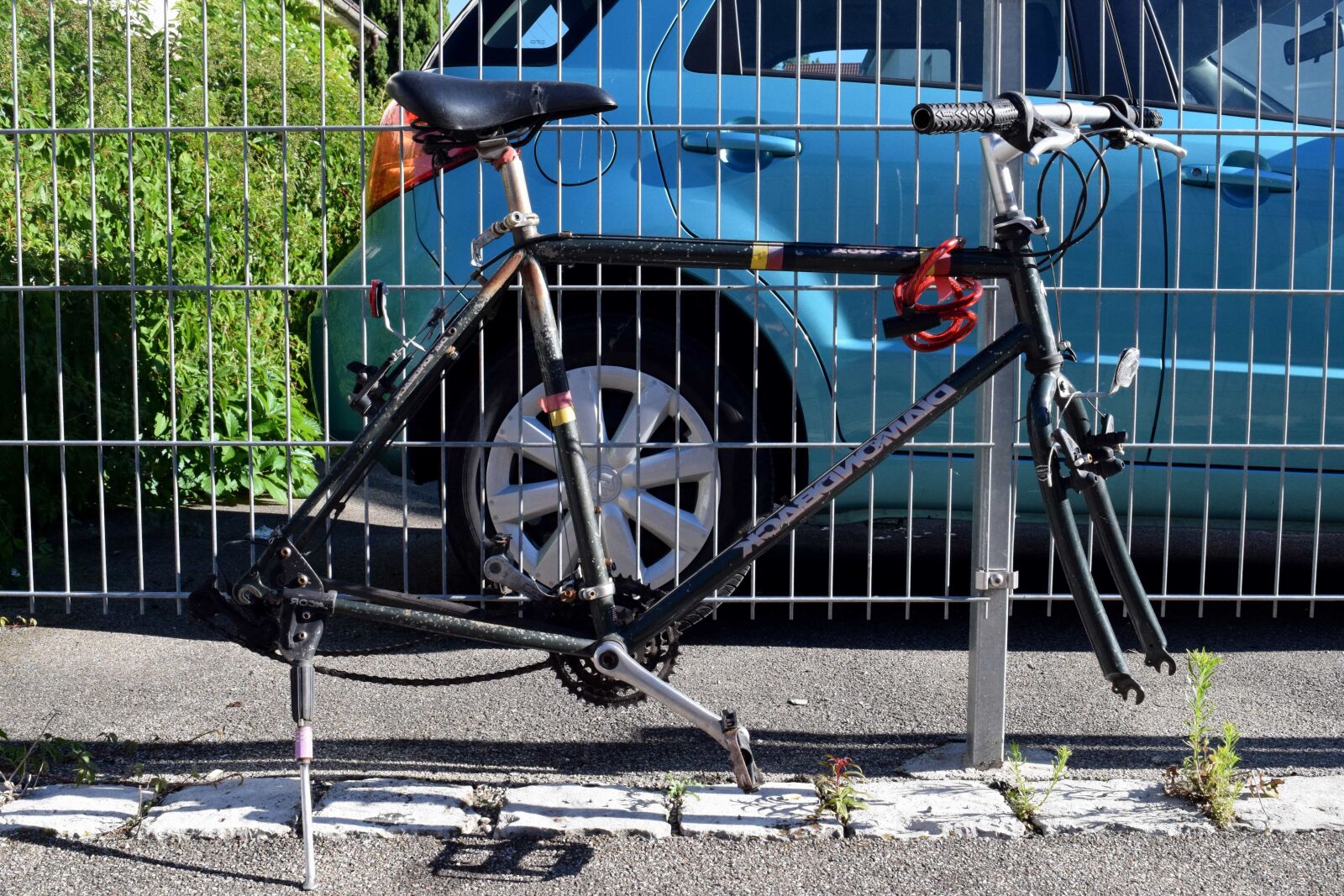 Nikon D3300 sample photo. Outdoor, car, bicycle, street photography