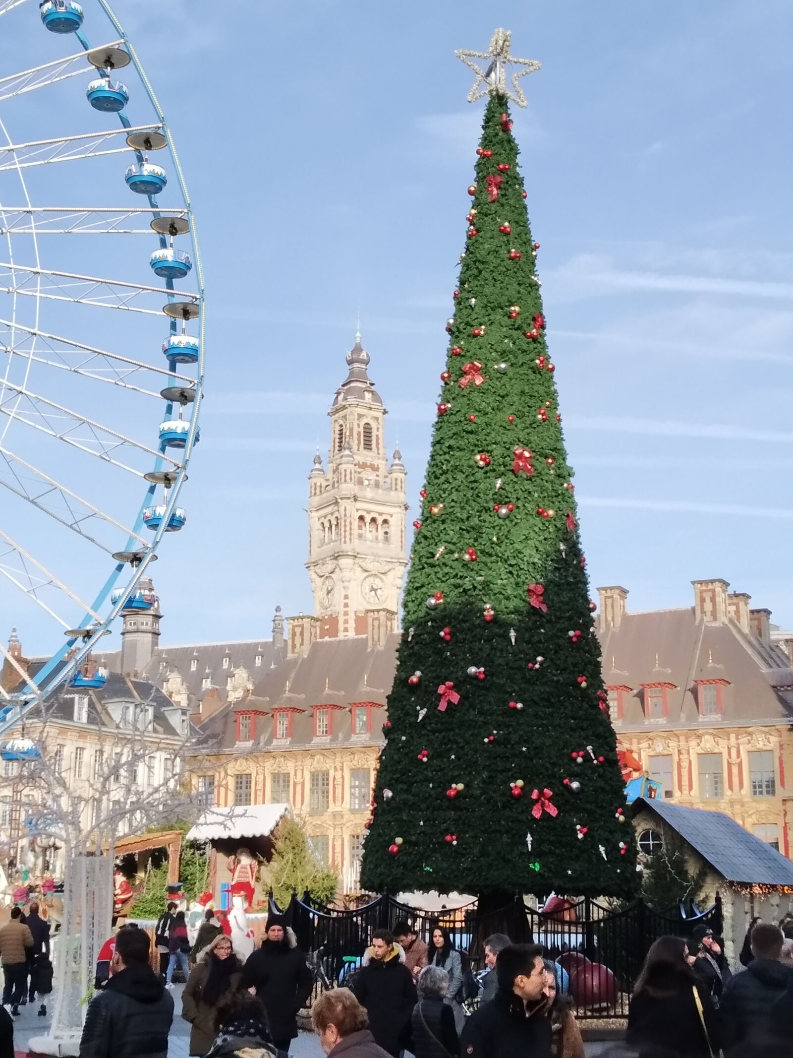 Xiaomi Redmi 7 sample photo. Lille, christmas tree, christmas photography