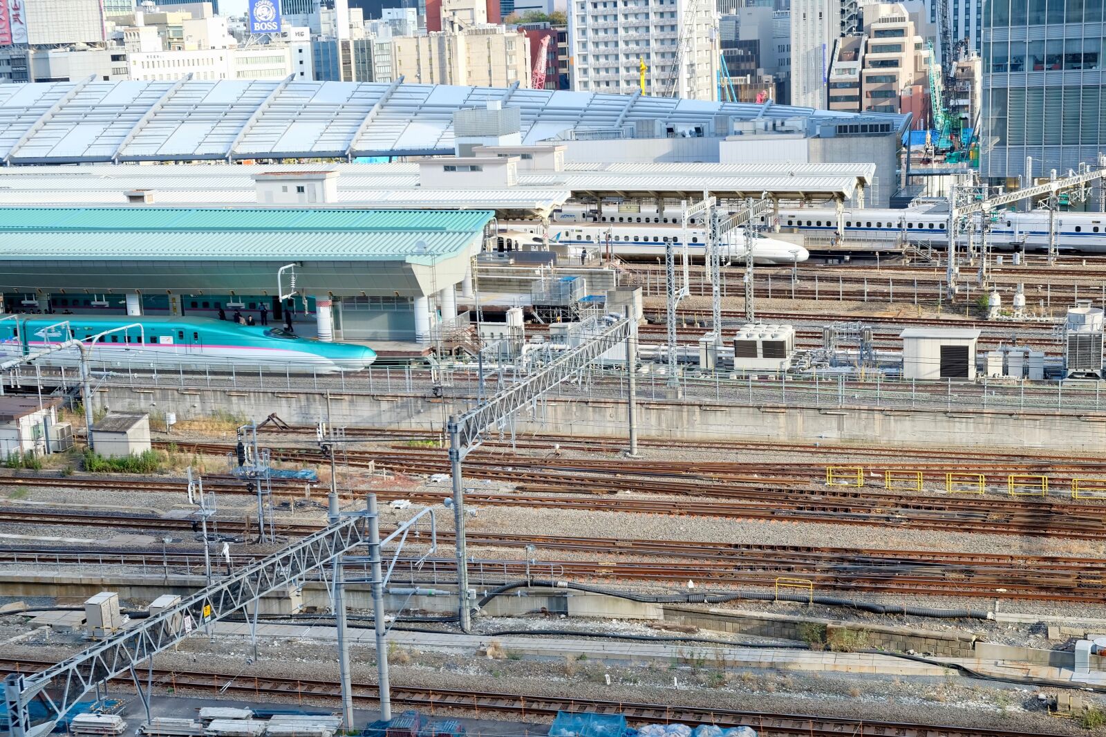 Fujifilm X-T10 sample photo. Rails, station, trains photography