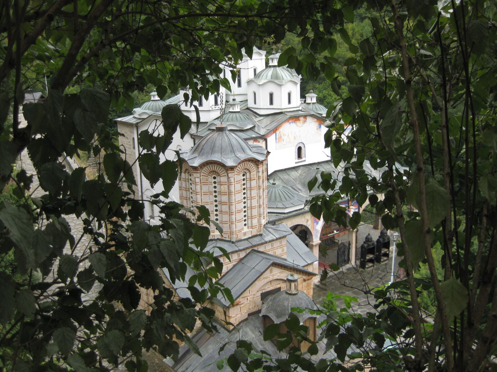 Canon PowerShot SD1100 IS (Digital IXUS 80 IS / IXY Digital 20 IS) sample photo. Monastery, macedonia, threes photography