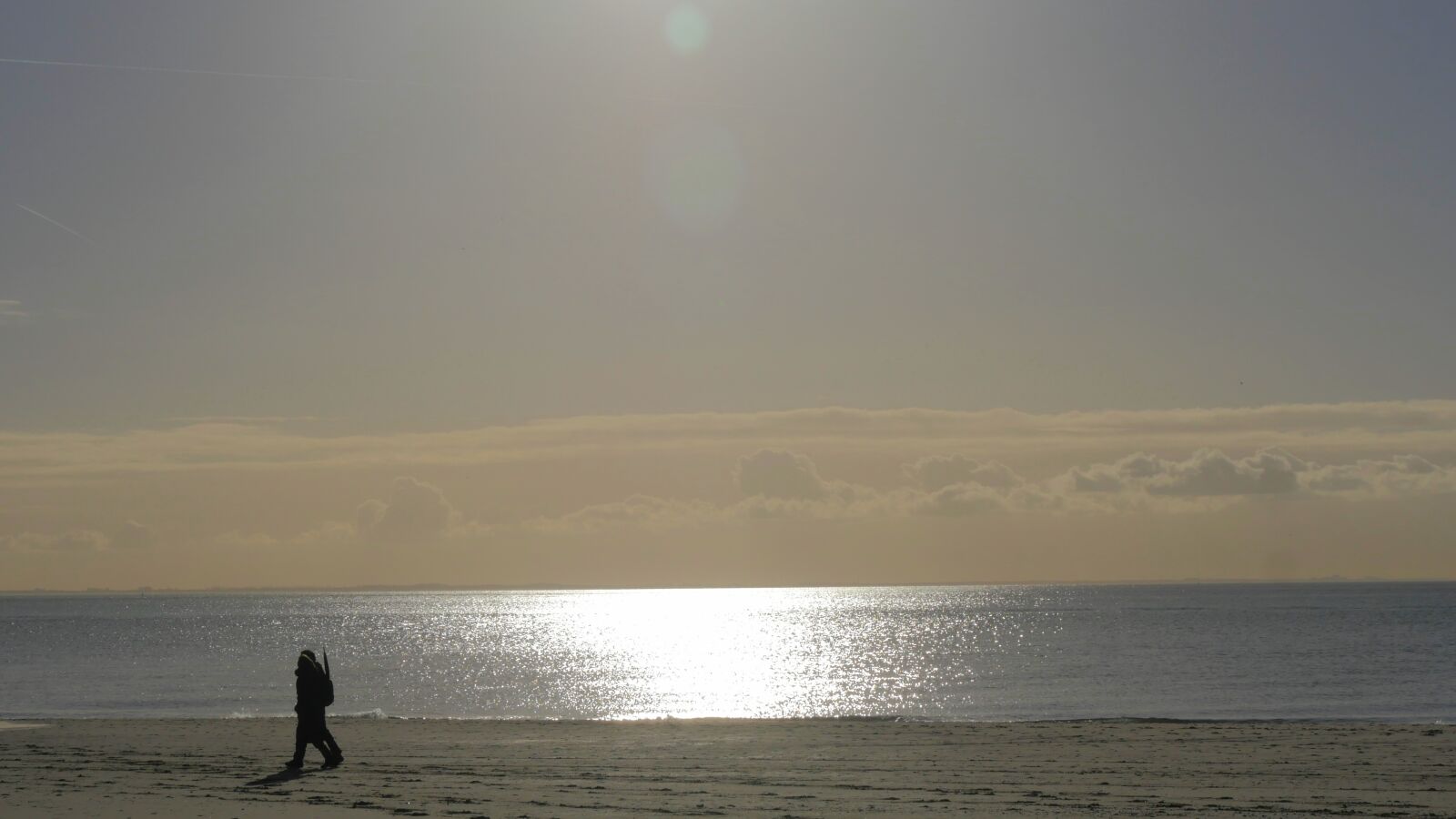 Panasonic Lumix DMC-GH4 sample photo. Holland, beach, sea photography