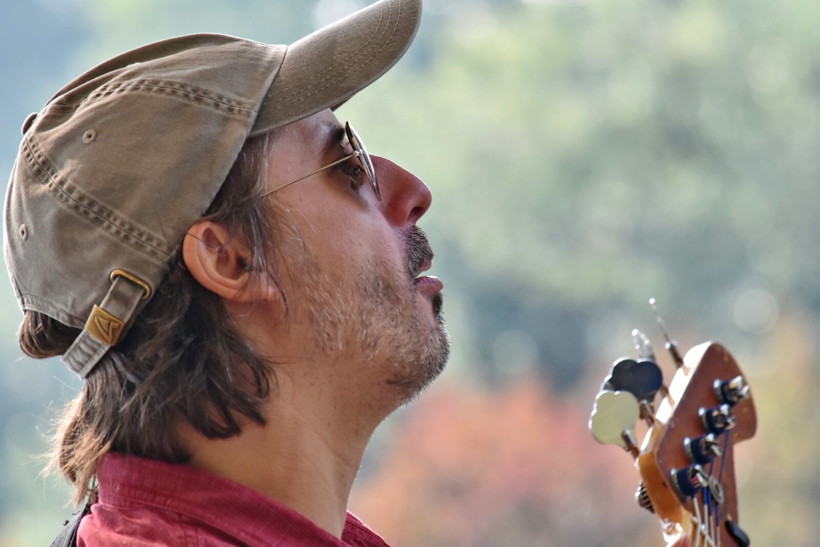 Nikon D5500 sample photo. Guitarist, happiness, musician, portrait photography