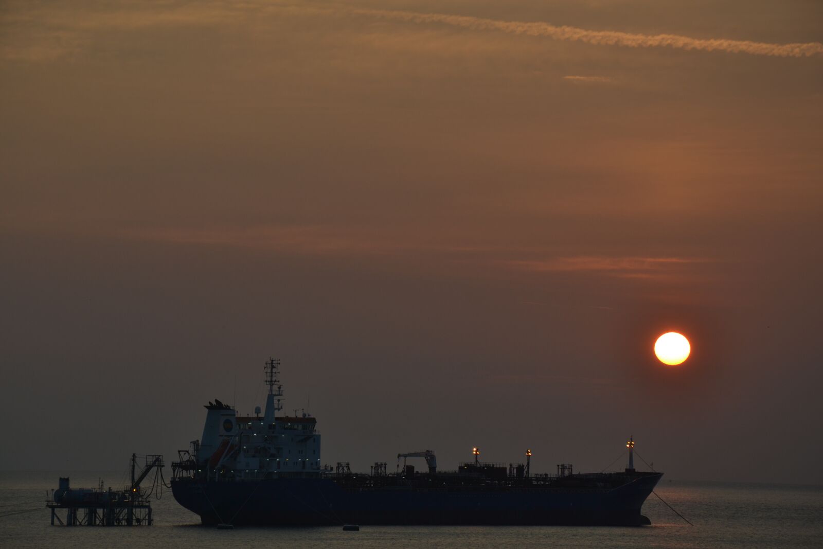 Nikon D3100 sample photo. Sunset, waters, sea photography