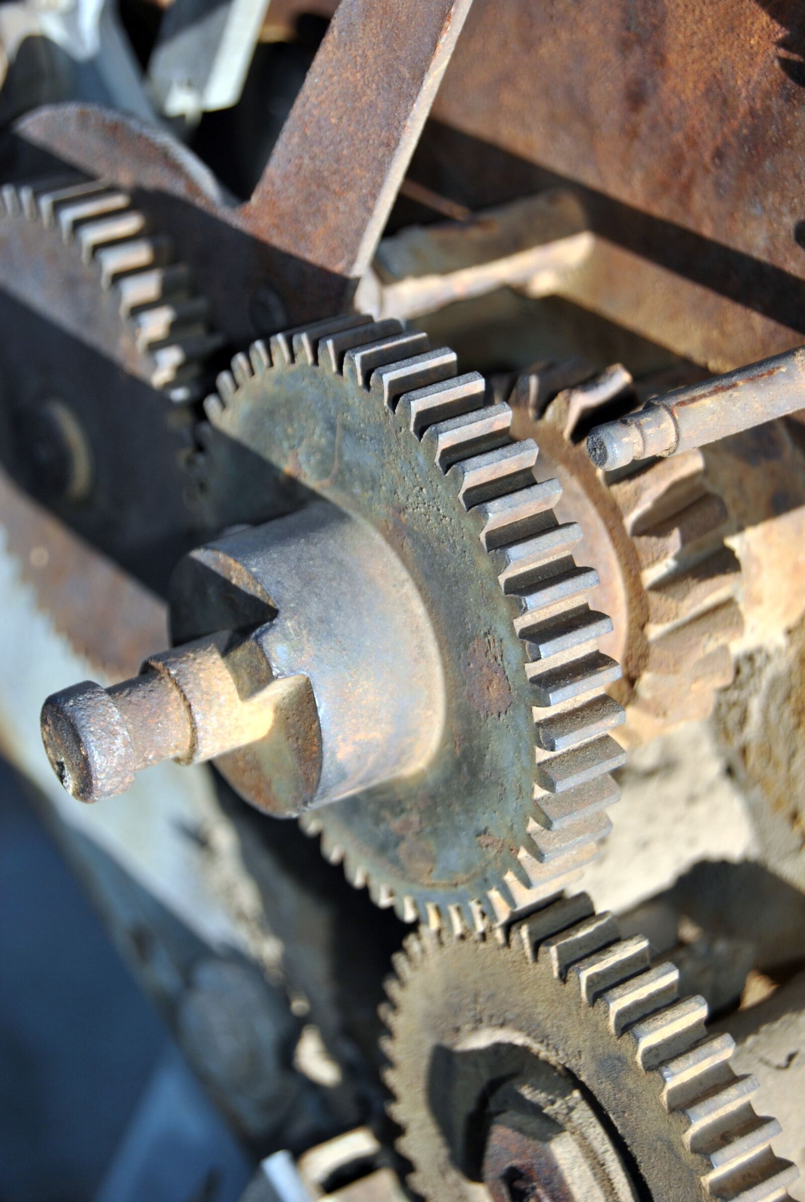 Nikon D3000 sample photo. Rust, gears, past photography