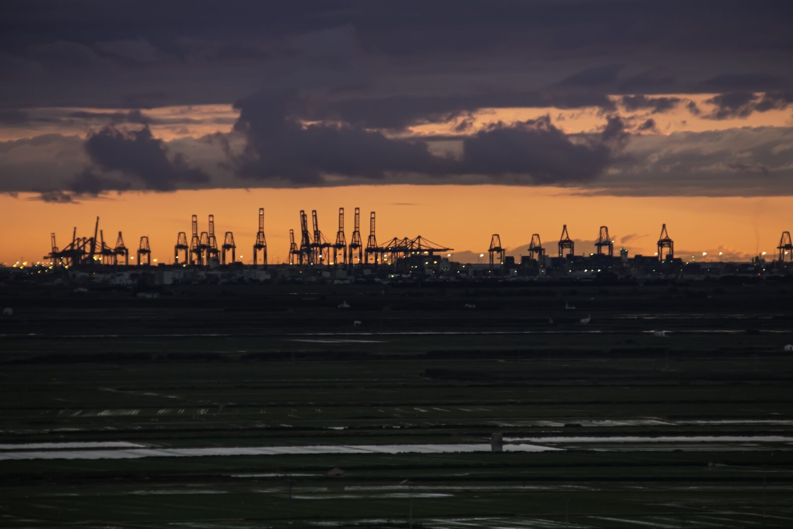 Canon EOS 100D (EOS Rebel SL1 / EOS Kiss X7) sample photo. Cranes, port, valencia photography