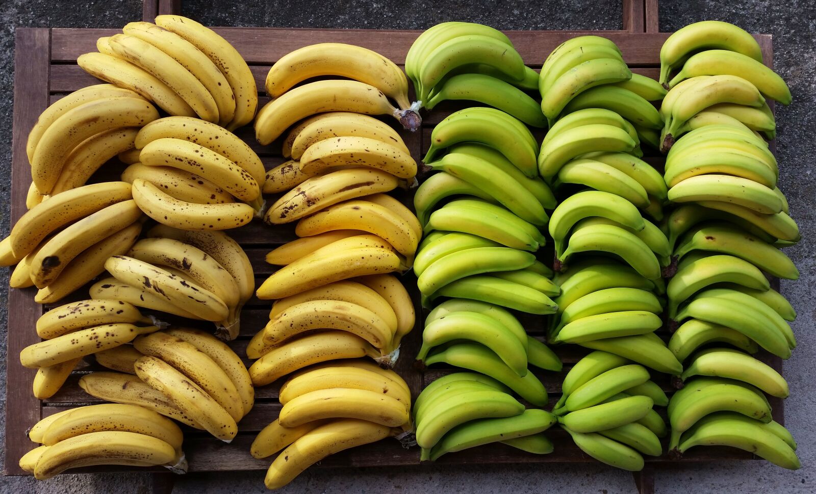 Samsung Galaxy S5 sample photo. Bananas, banana, fruit photography