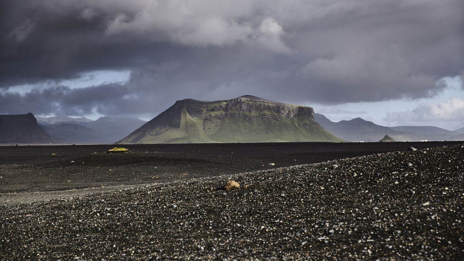 Canon EOS 5D Mark II sample photo. Weathering, the, magma photography