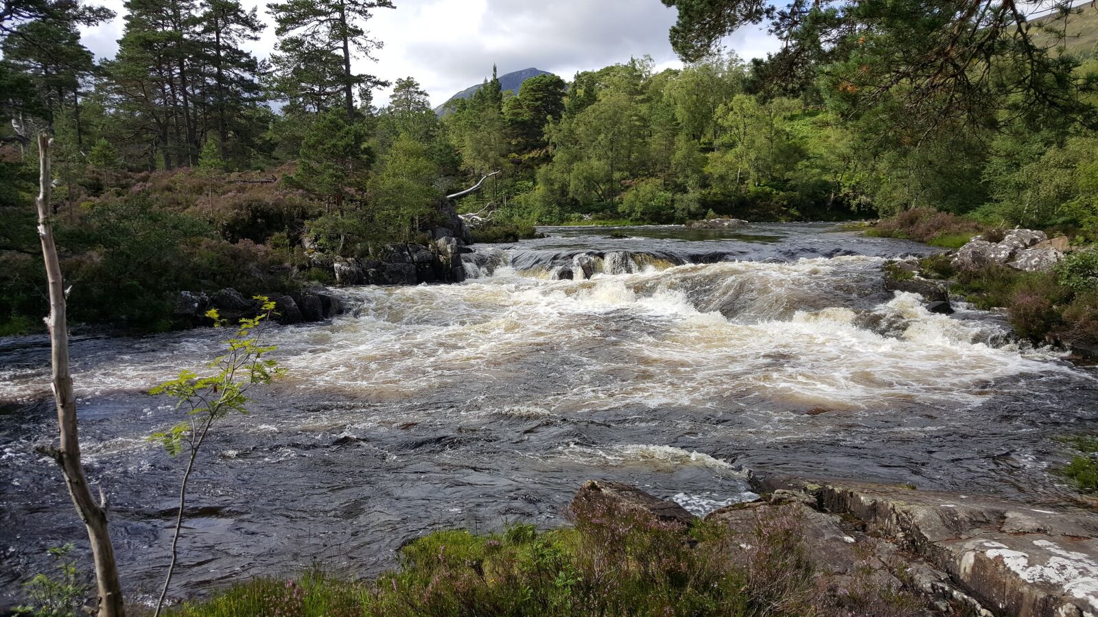 Samsung Galaxy S6 sample photo. Scotland, glen affric, water photography