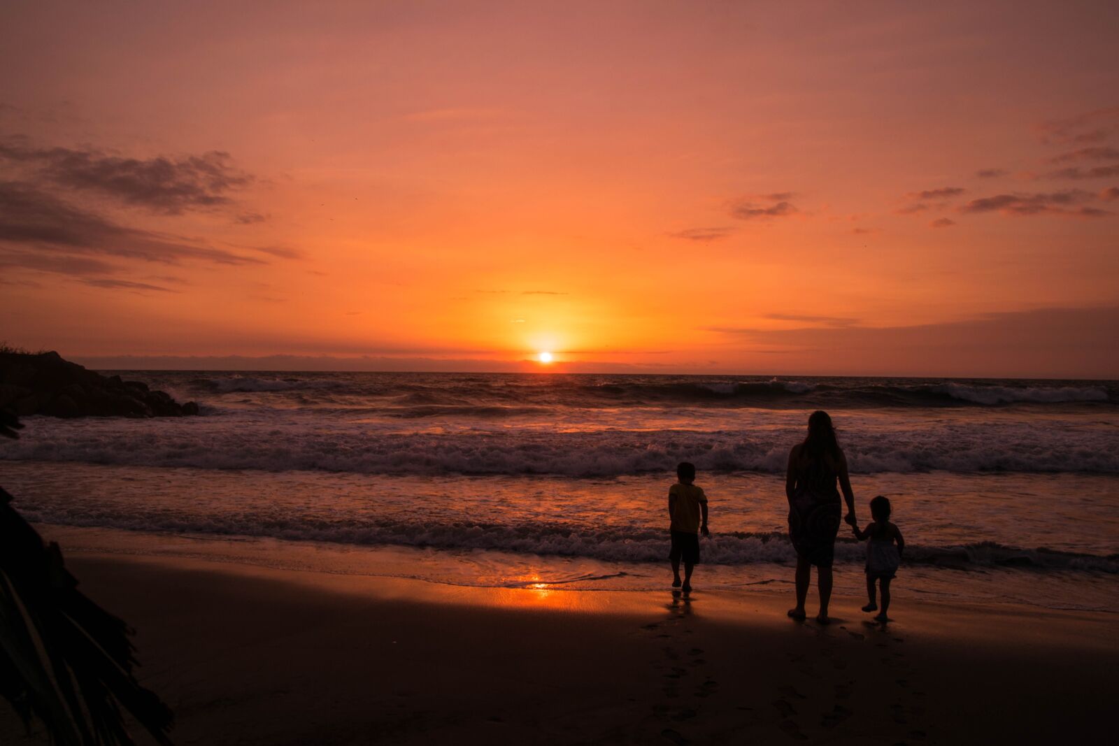 Nikon D5300 sample photo. Sunset, dawn, body of photography