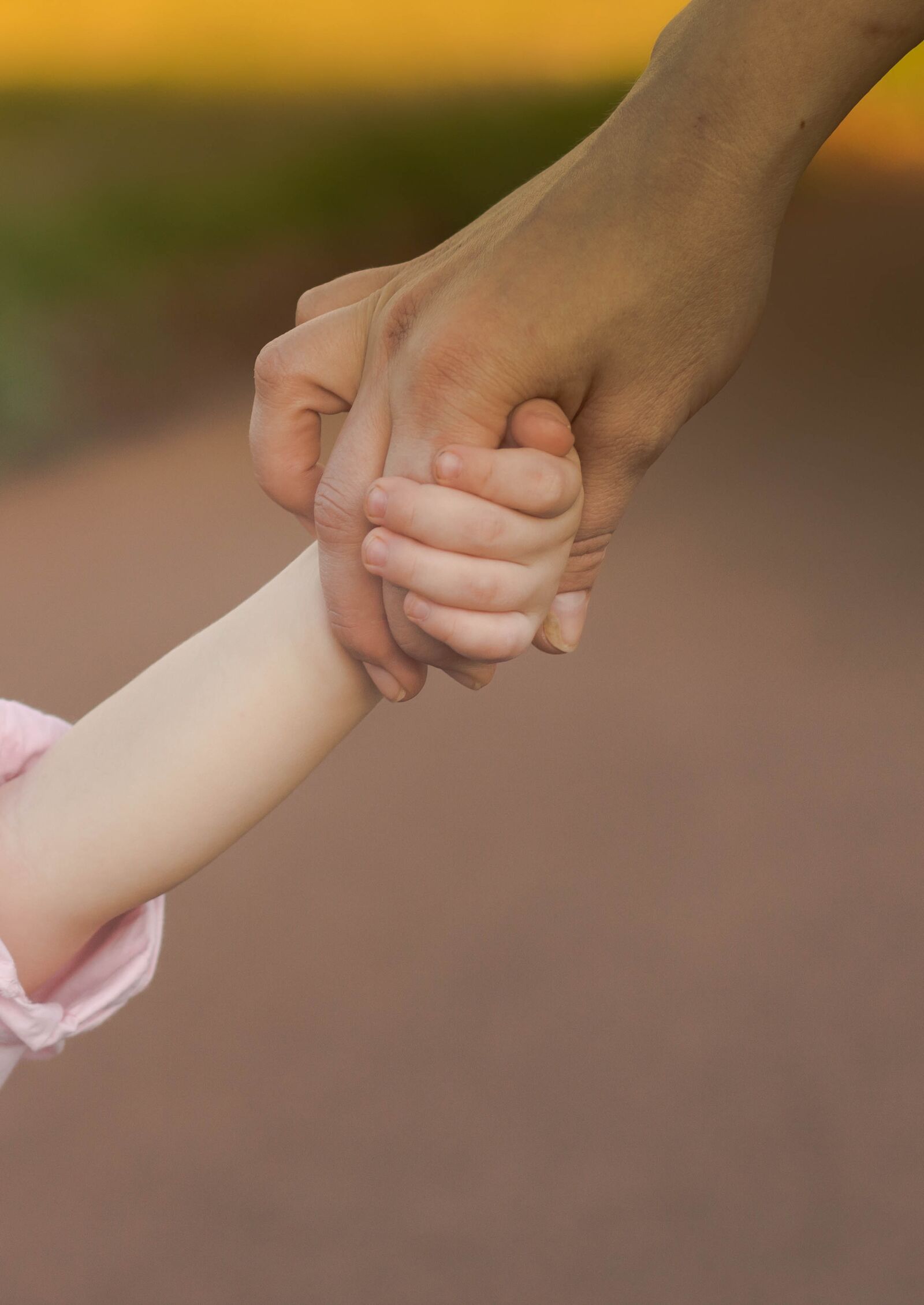 Canon EOS 700D (EOS Rebel T5i / EOS Kiss X7i) sample photo. Hand, mother and son photography