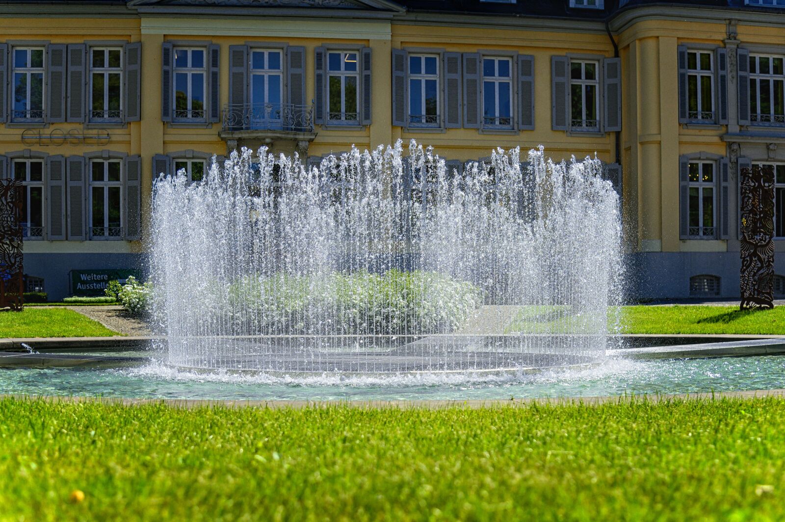 Nikon Z6 sample photo. Fountain, fontaine, water feature photography