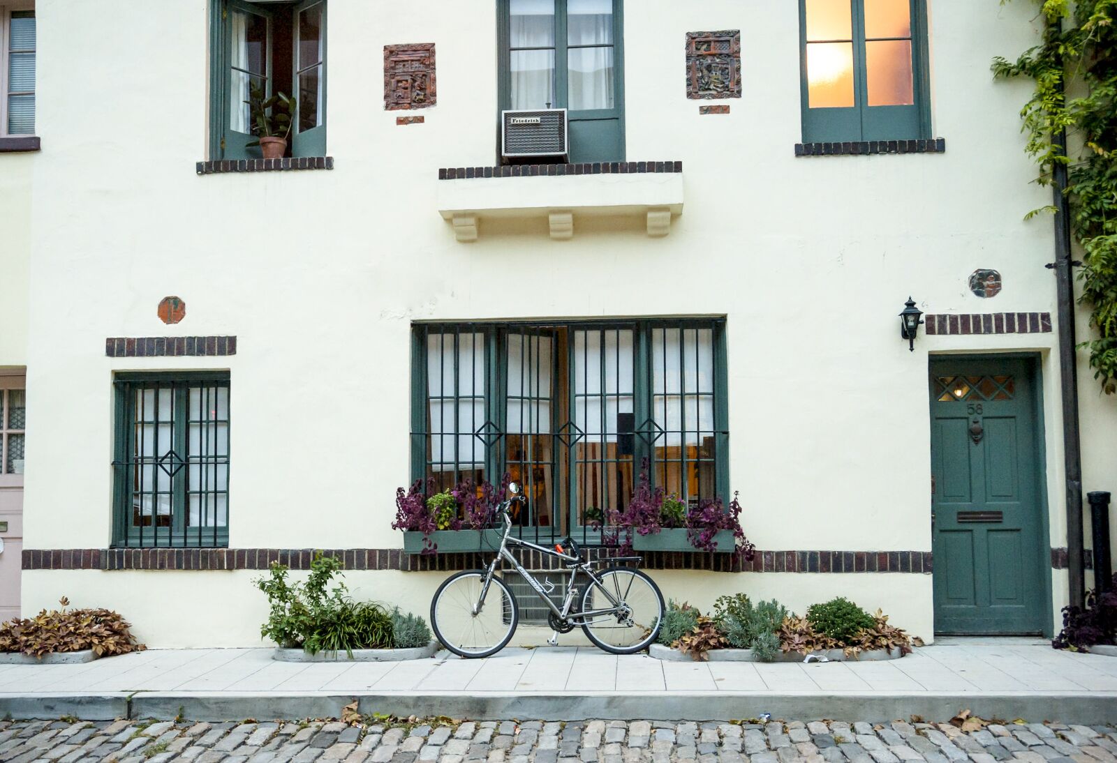 Nikon D700 sample photo. Architecture, building, house photography