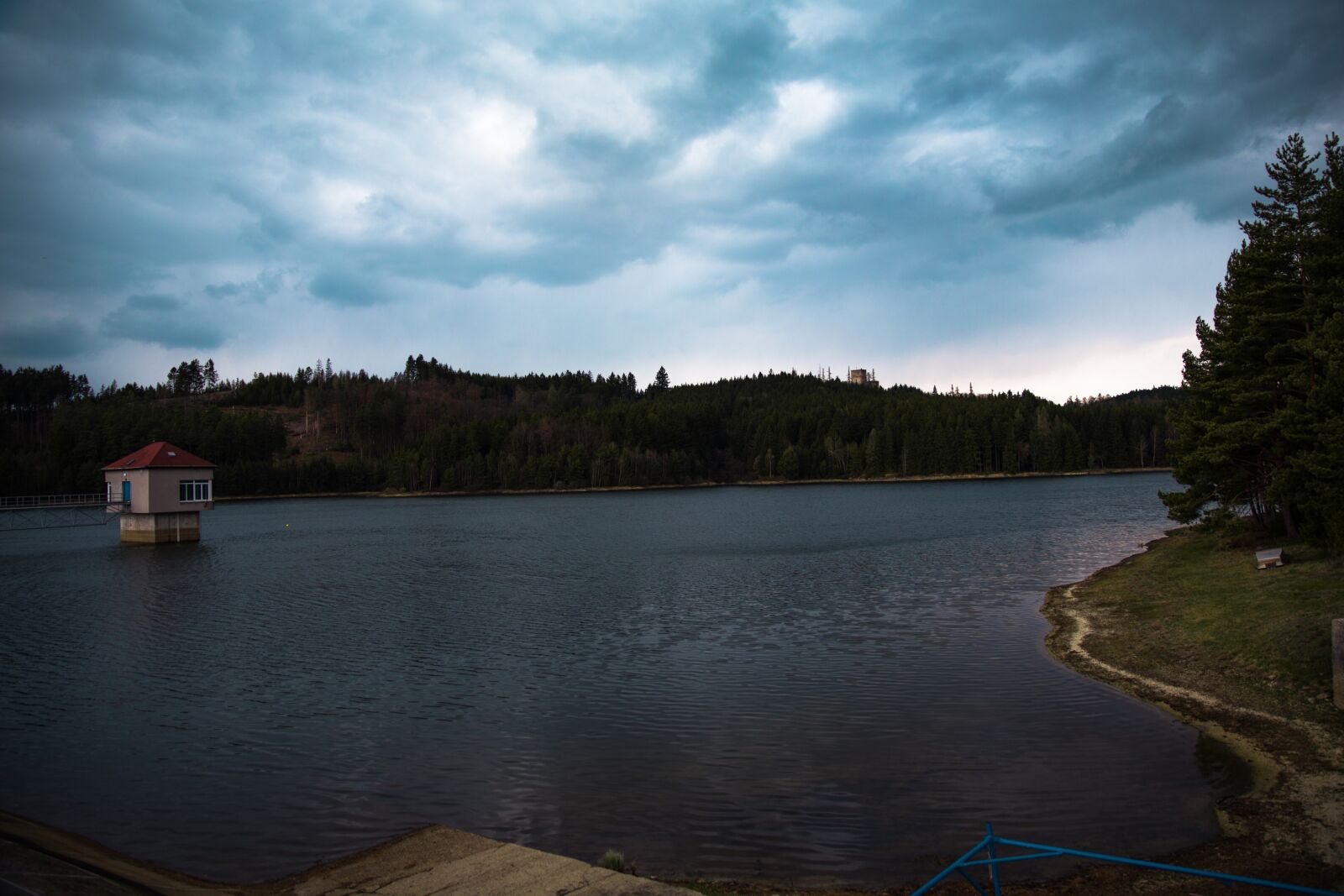 Canon EOS 6D sample photo. Dam, water tank, south photography