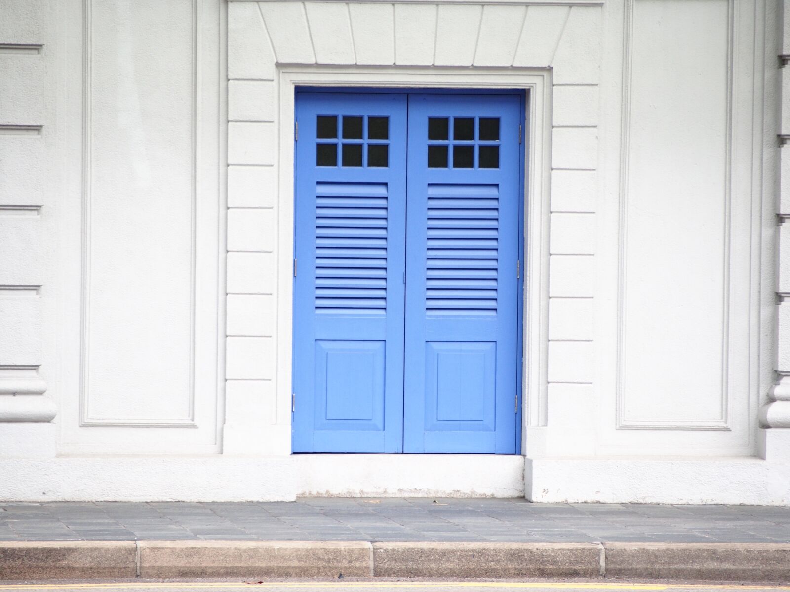 Olympus OM-D E-M5 sample photo. Door, entrance, doorway photography