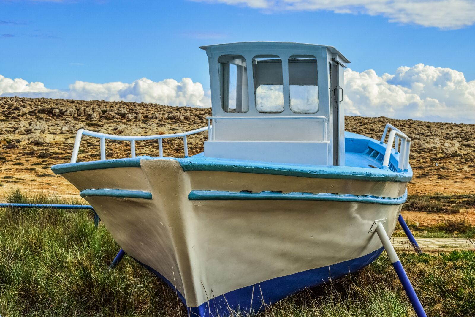 Nikon D3300 sample photo. Boat, grounded, decorative photography