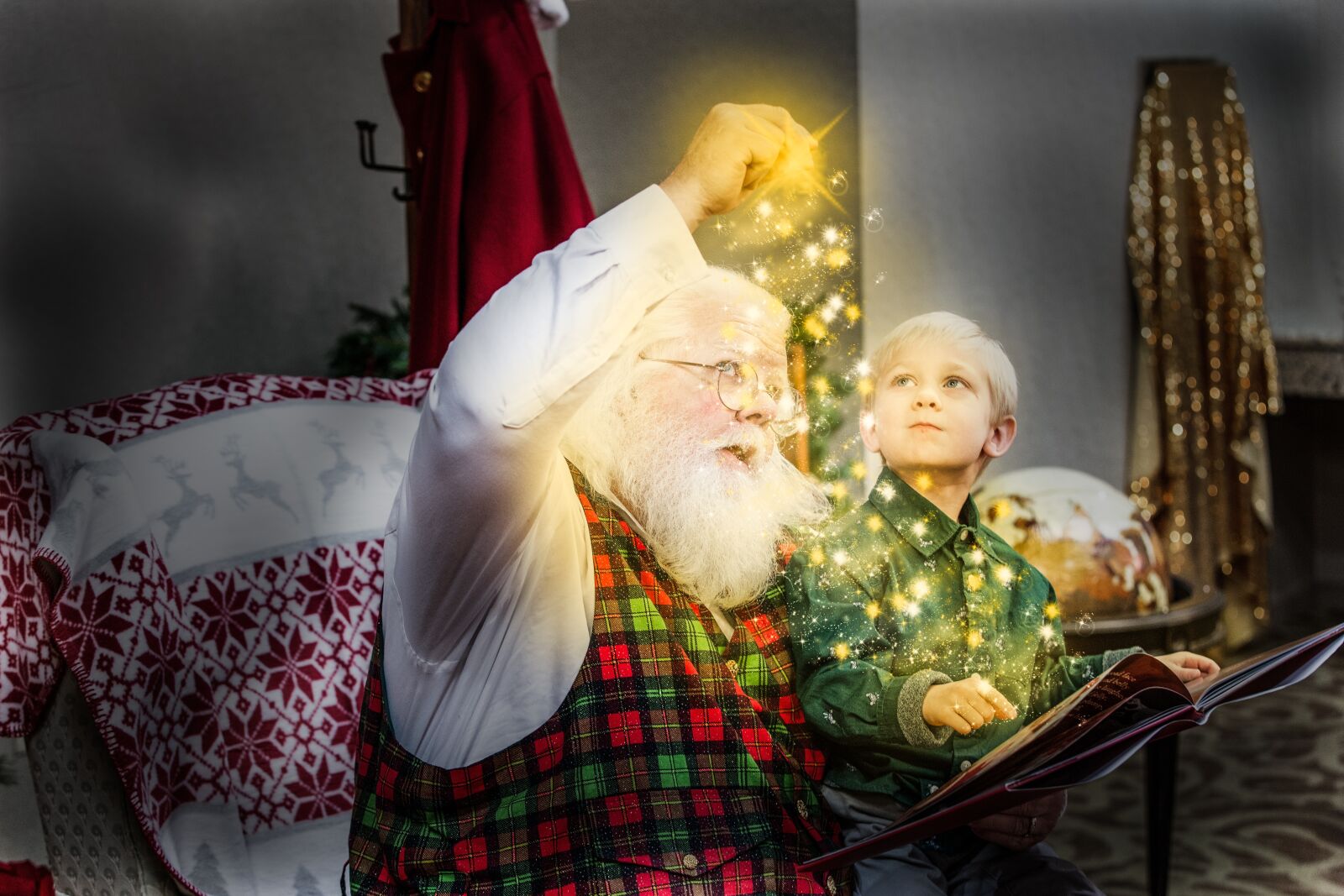 Canon EOS 5D Mark III sample photo. Christmas, storybook, santa photography
