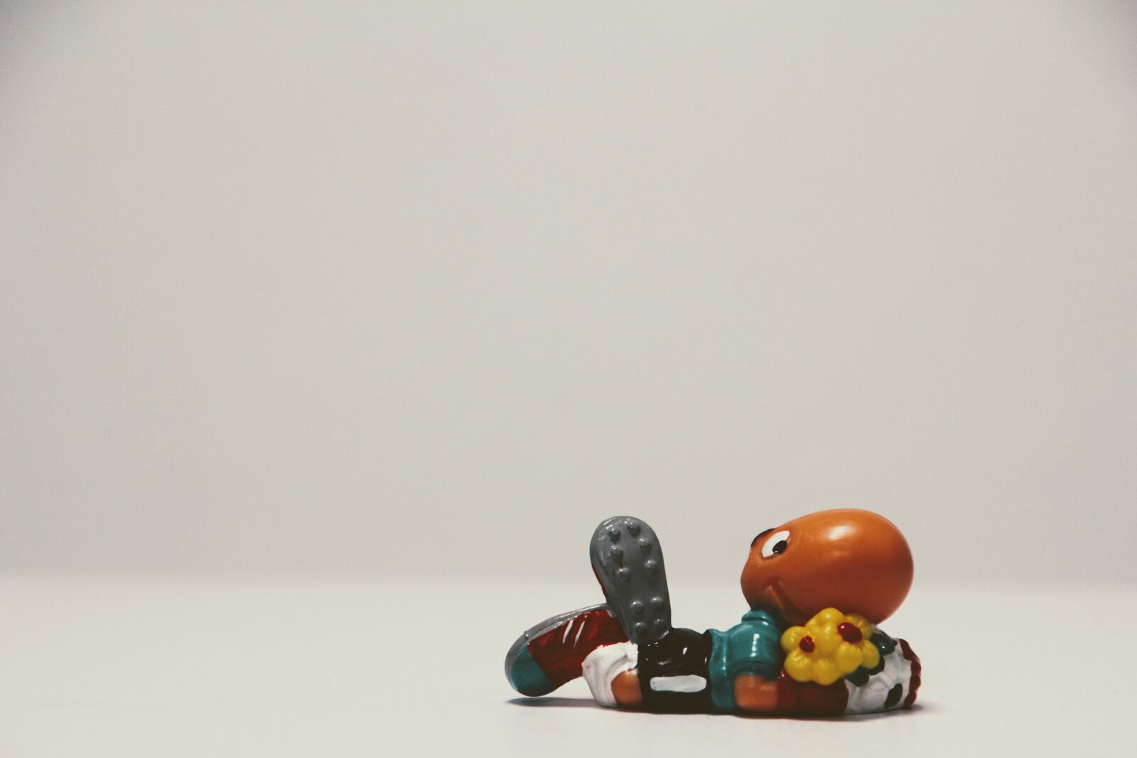 Canon EOS 60D sample photo. Figure, football, football player photography