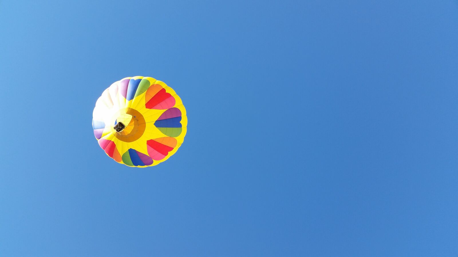Samsung Galaxy S5 sample photo. Sky, flight, nature photography