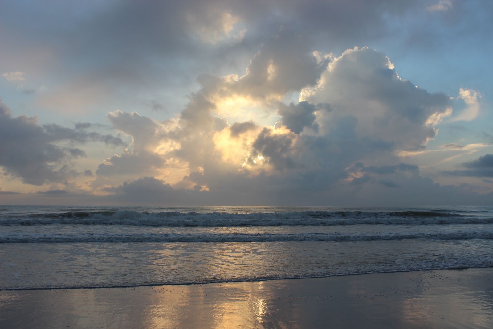 Canon EOS 600D (Rebel EOS T3i / EOS Kiss X5) sample photo. Sunrise, ocean, sea photography